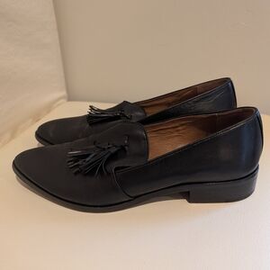 FRYE Erica Venetian Loafers Tassel Black Leather Size 8.5